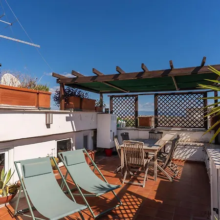 Terrazza Ippocrate * Rome
